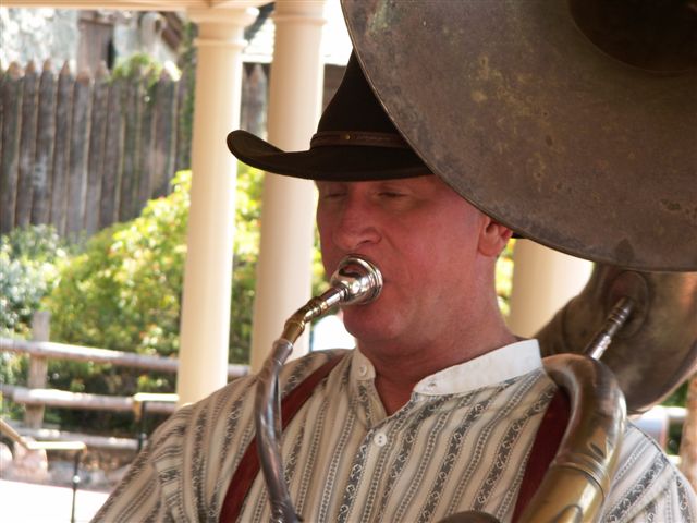 WDW06-15-07 066 (56K)