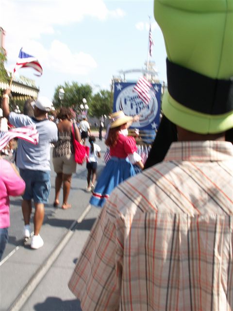 WDW06-15-07 081 (53K)