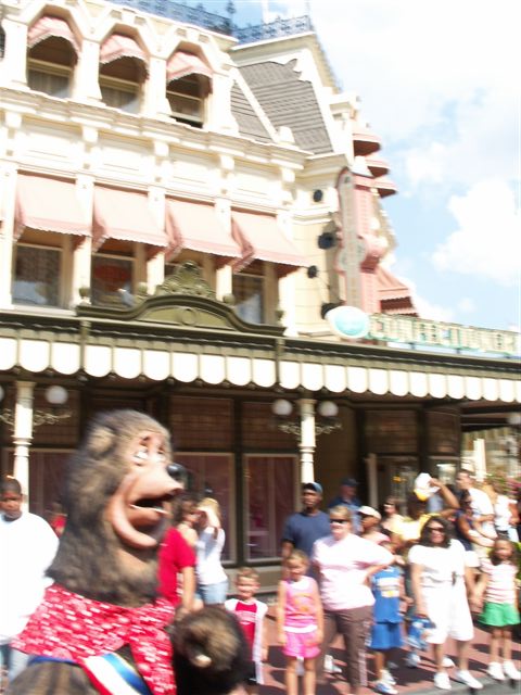 WDW06-15-07 082 (68K)