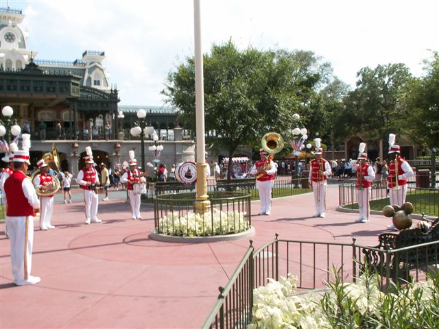 WDW06-15-07 103 (76K)