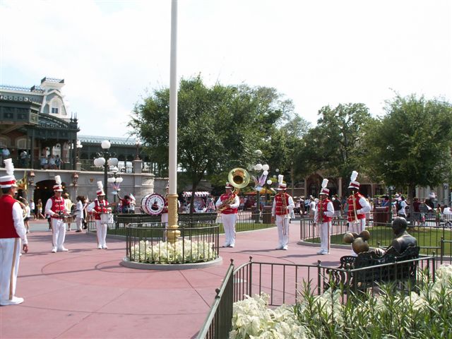 WDW06-15-07 108 (73K)