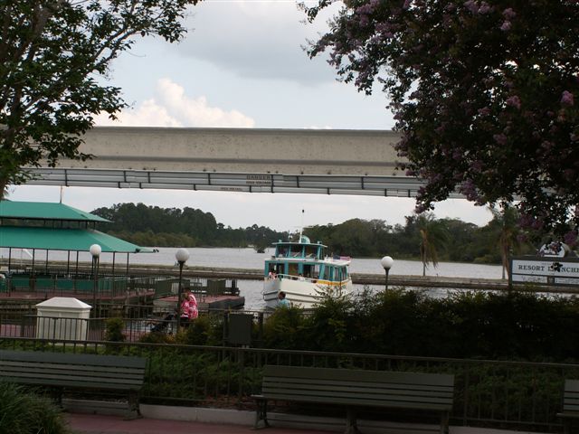 WDW06-15-07 146 (71K)