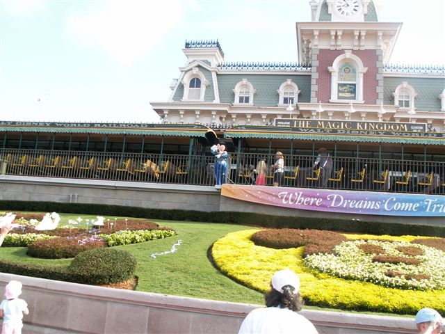 wdw-06-16-07 113 (77K)