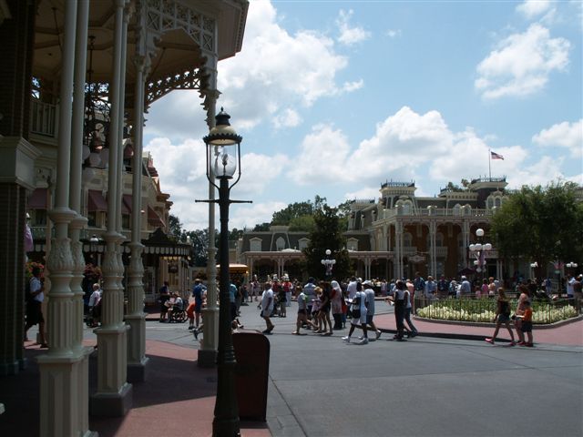 wdw-06-16-07 208 (57K)