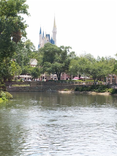 wdw-06-16-07 224 (77K)