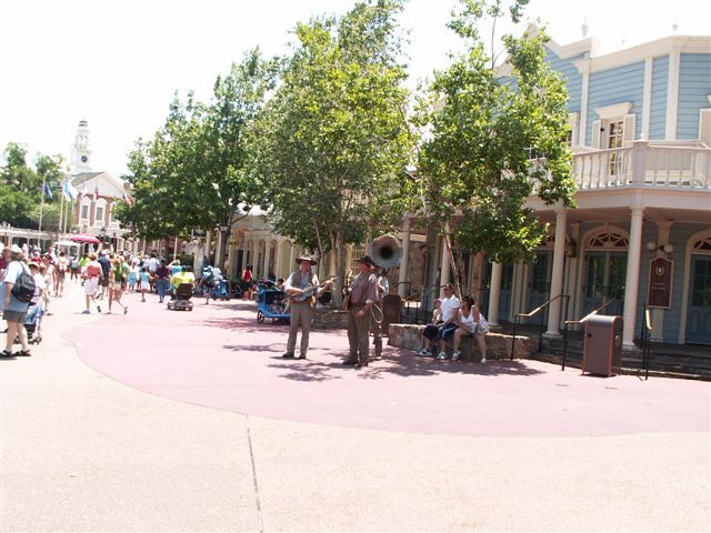 wdw-06-16-07 227 (73K)