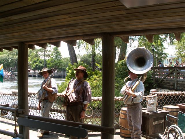 wdw-06-16-07 229 (82K)