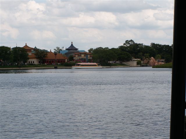 wdw-06-16-07 255 (49K)