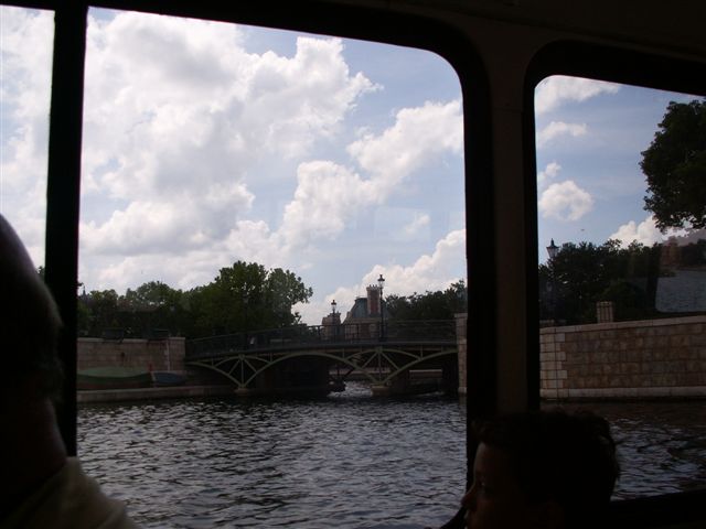 wdw-06-16-07 260 (44K)