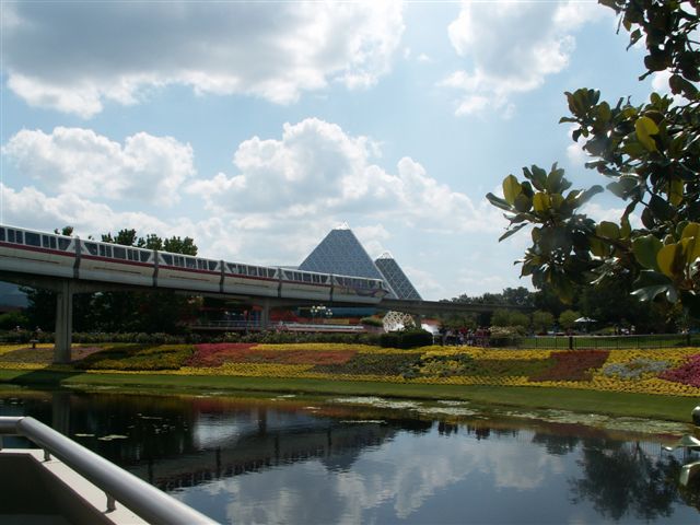 wdw-06-17-07 329 (58K)