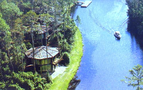7530-626150 TREETOP HIDEAWAYS