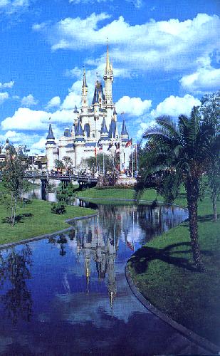 01110203 CINDERELLA CASTLE