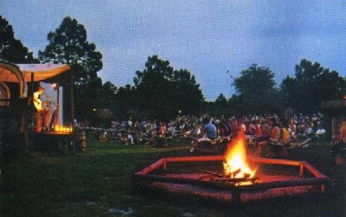 FORT WILDERNESS CAMPFIRE